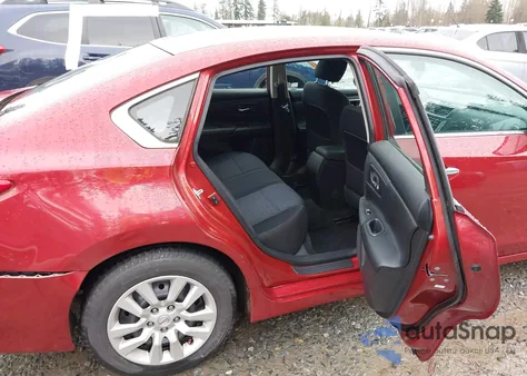 2016 Nissan Altima 2.5/2.5 S/2.5 Sl/2.5 Sr/2.5 Sv z USA, uszkodzony, nr VIN 1N4AL3AP7GC234191